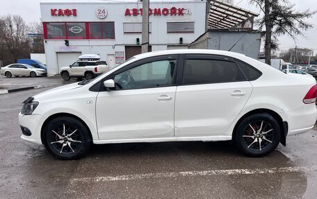 Volkswagen Polo VI (EU Market), 2011 год, 349 000 рублей, 3 фотография