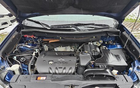 Mitsubishi Outlander III рестайлинг 3, 2015 год, 1 700 000 рублей, 13 фотография