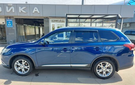 Mitsubishi Outlander III рестайлинг 3, 2015 год, 1 700 000 рублей, 31 фотография