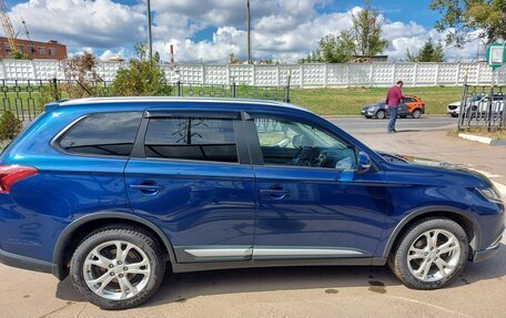 Mitsubishi Outlander III рестайлинг 3, 2015 год, 1 700 000 рублей, 33 фотография