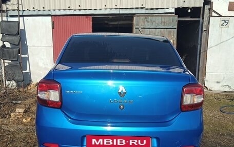 Renault Logan II, 2015 год, 750 000 рублей, 2 фотография