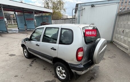 Chevrolet Niva I рестайлинг, 2004 год, 129 000 рублей, 4 фотография
