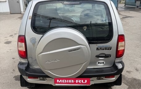 Chevrolet Niva I рестайлинг, 2004 год, 129 000 рублей, 5 фотография