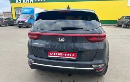 KIA Sportage IV рестайлинг, 2018 год, 2 100 000 рублей, 5 фотография