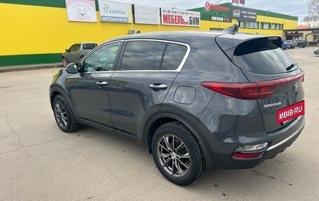 KIA Sportage IV рестайлинг, 2018 год, 2 100 000 рублей, 6 фотография