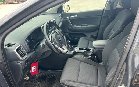 KIA Sportage IV рестайлинг, 2018 год, 2 100 000 рублей, 8 фотография