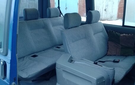 Volkswagen Caravelle T4, 1991 год, 600 000 рублей, 2 фотография