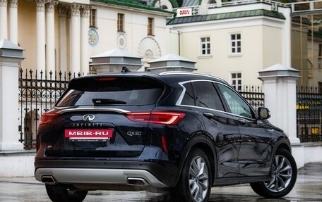 Infiniti QX50 II, 2018 год, 2 900 000 рублей, 7 фотография