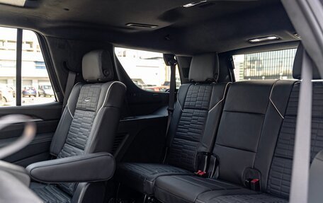 Cadillac Escalade V, 2024 год, 17 200 000 рублей, 18 фотография