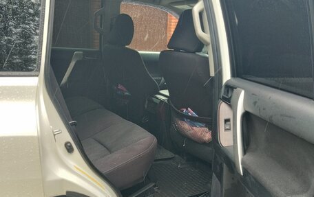 Toyota Land Cruiser Prado 150 рестайлинг 2, 2014 год, 3 300 000 рублей, 4 фотография