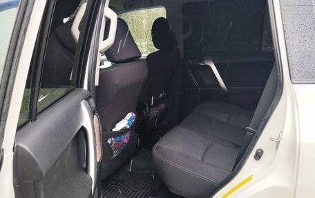 Toyota Land Cruiser Prado 150 рестайлинг 2, 2014 год, 3 300 000 рублей, 10 фотография