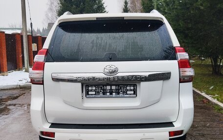 Toyota Land Cruiser Prado 150 рестайлинг 2, 2014 год, 3 300 000 рублей, 12 фотография