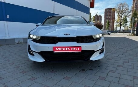 KIA K5, 2021 год, 2 320 000 рублей, 30 фотография