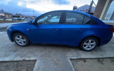 Chevrolet Cruze II, 2011 год, 570 000 рублей, 3 фотография