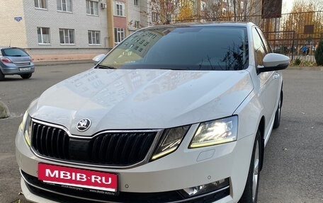 Skoda Octavia, 2017 год, 1 450 000 рублей, 8 фотография