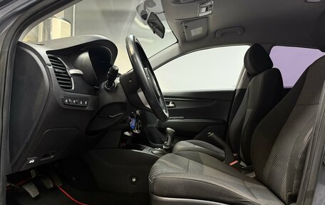 KIA Rio IV, 2018 год, 1 649 000 рублей, 8 фотография