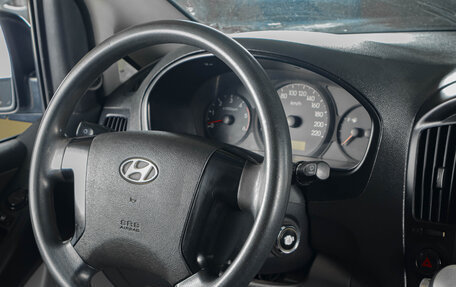 Hyundai Grand Starex Grand Starex I рестайлинг 2, 2008 год, 1 329 000 рублей, 12 фотография