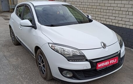 Renault Megane III, 2013 год, 800 000 рублей, 1 фотография