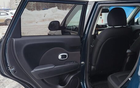 KIA Soul II рестайлинг, 2016 год, 1 390 000 рублей, 12 фотография