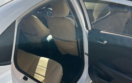 Hyundai Solaris II рестайлинг, 2021 год, 1 450 000 рублей, 16 фотография