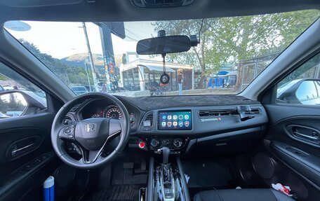 Honda Vezel, 2022 год, 2 670 000 рублей, 9 фотография