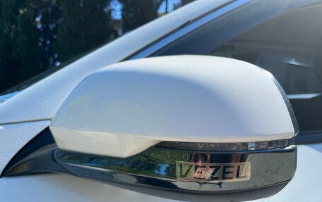 Honda Vezel, 2022 год, 2 670 000 рублей, 23 фотография