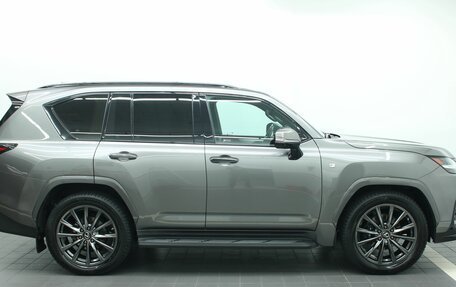 Lexus LX, 2023 год, 15 995 000 рублей, 10 фотография