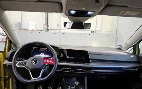 Volkswagen Golf VIII, 2022 год, 2 092 000 рублей, 9 фотография