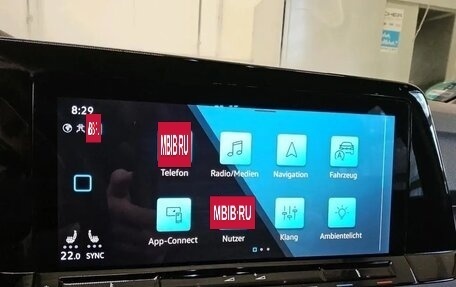 Volkswagen Golf VIII, 2022 год, 2 092 000 рублей, 11 фотография