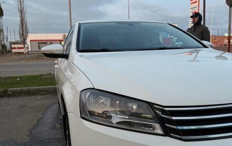 Volkswagen Passat B7, 2011 год, 800 000 рублей, 2 фотография