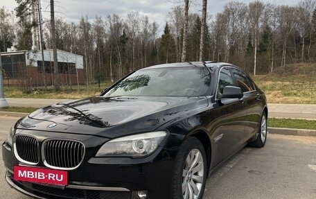 BMW 7 серия, 2010 год, 1 055 000 рублей, 2 фотография