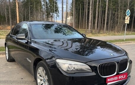 BMW 7 серия, 2010 год, 1 055 000 рублей, 3 фотография