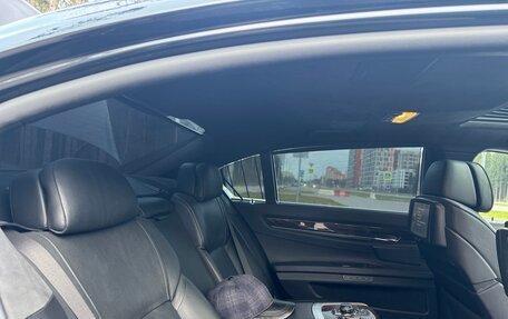 BMW 7 серия, 2010 год, 1 055 000 рублей, 12 фотография