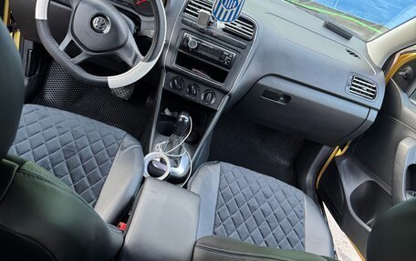 Volkswagen Polo VI (EU Market), 2018 год, 595 000 рублей, 13 фотография