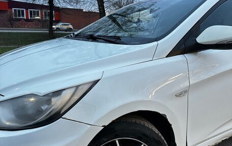 Hyundai Solaris II рестайлинг, 2012 год, 600 000 рублей, 14 фотография