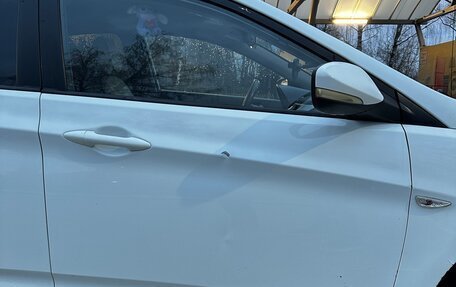 Hyundai Solaris II рестайлинг, 2012 год, 600 000 рублей, 12 фотография