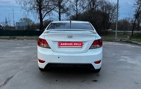 Hyundai Solaris II рестайлинг, 2012 год, 600 000 рублей, 6 фотография