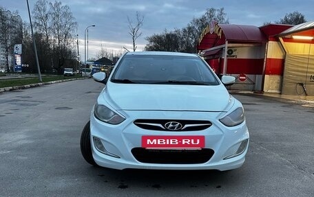 Hyundai Solaris II рестайлинг, 2012 год, 600 000 рублей, 2 фотография