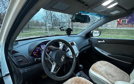 Hyundai Solaris II рестайлинг, 2012 год, 600 000 рублей, 15 фотография