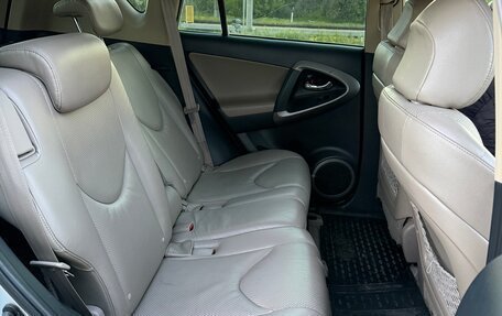 Toyota RAV4, 2007 год, 1 170 000 рублей, 12 фотография