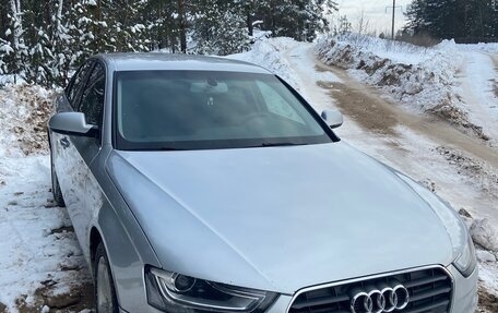 Audi A4, 2012 год, 960 000 рублей, 4 фотография