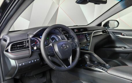 Toyota Camry, 2020 год, 2 743 000 рублей, 19 фотография