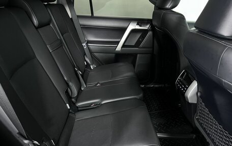 Toyota Land Cruiser Prado 150 рестайлинг 2, 2018 год, 5 250 000 рублей, 11 фотография