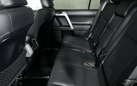 Toyota Land Cruiser Prado 150 рестайлинг 2, 2018 год, 5 250 000 рублей, 10 фотография