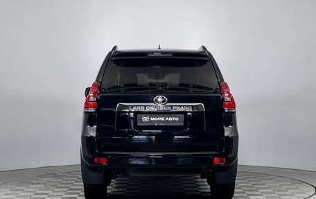 Toyota Land Cruiser Prado 150 рестайлинг 2, 2018 год, 5 250 000 рублей, 6 фотография