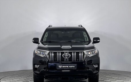 Toyota Land Cruiser Prado 150 рестайлинг 2, 2018 год, 5 250 000 рублей, 2 фотография