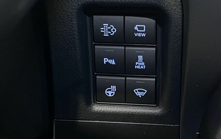 Toyota Land Cruiser Prado 150 рестайлинг 2, 2018 год, 5 250 000 рублей, 22 фотография