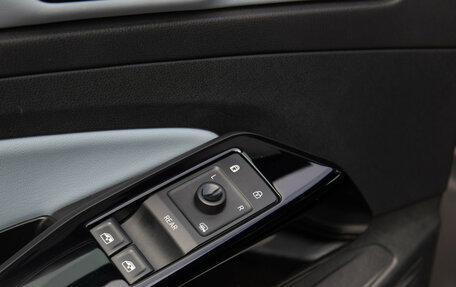 Volkswagen ID.4, 2022 год, 2 998 000 рублей, 17 фотография