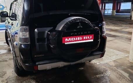 Mitsubishi Pajero IV, 2011 год, 2 300 000 рублей, 2 фотография