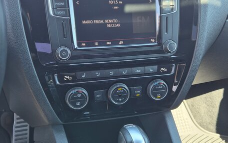 Volkswagen Jetta VI, 2016 год, 1 780 000 рублей, 25 фотография